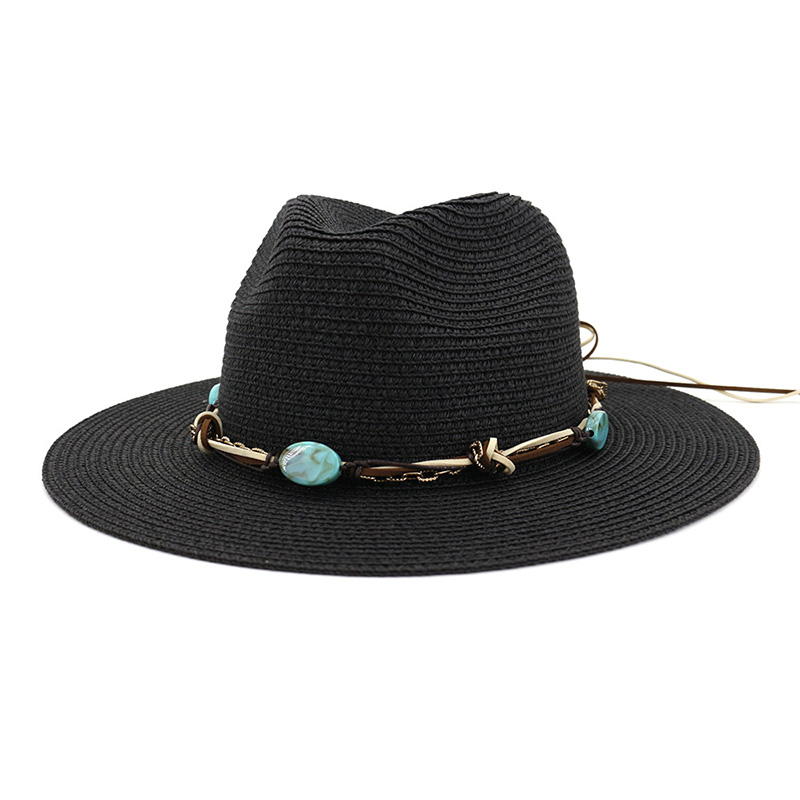 ပူပြင်းသောနွေရာသီကမ်းခြေတွင် Straw Hat Mens